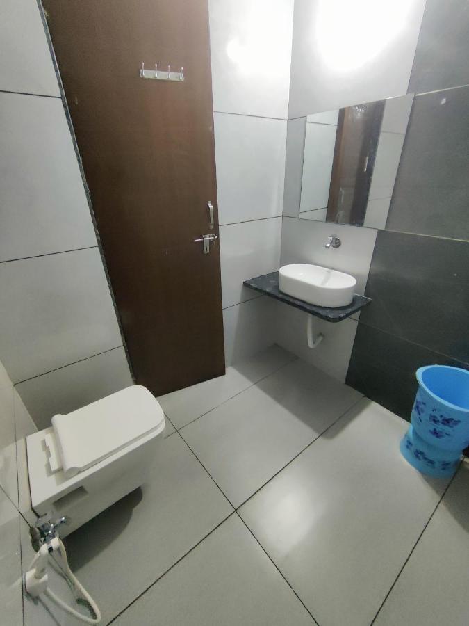 Hotel Sai Ssl Shirdi Eksteriør bilde